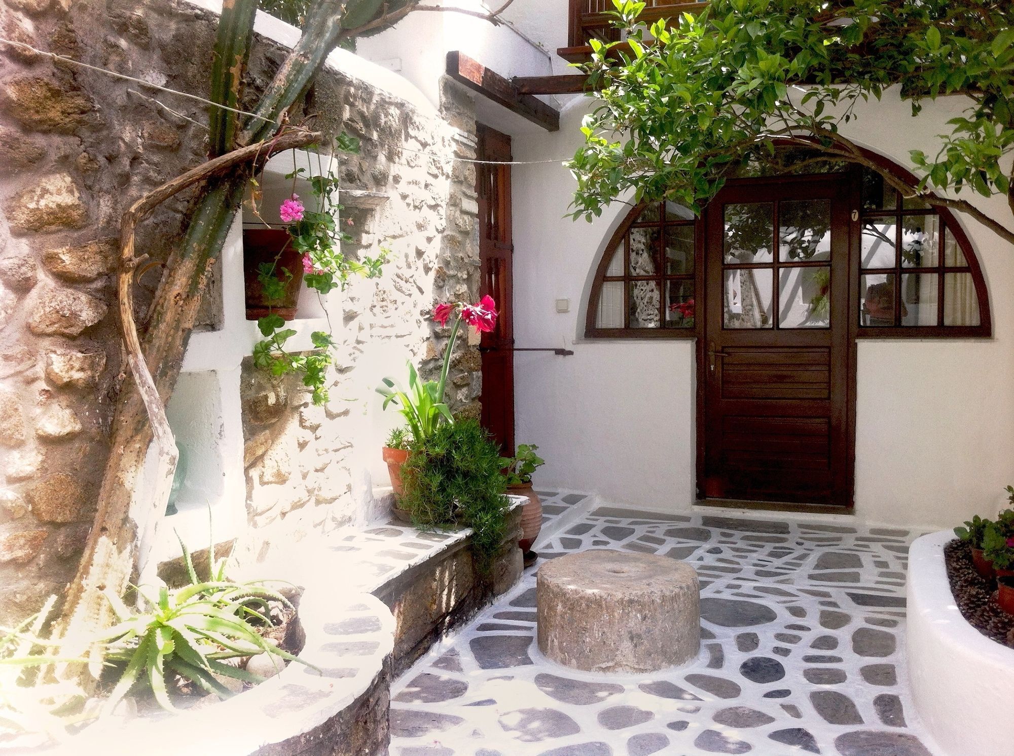 Pinelopi Mykonos Town